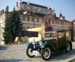 Veteran Rallye před z&aacute;mkem K&aacute;cov